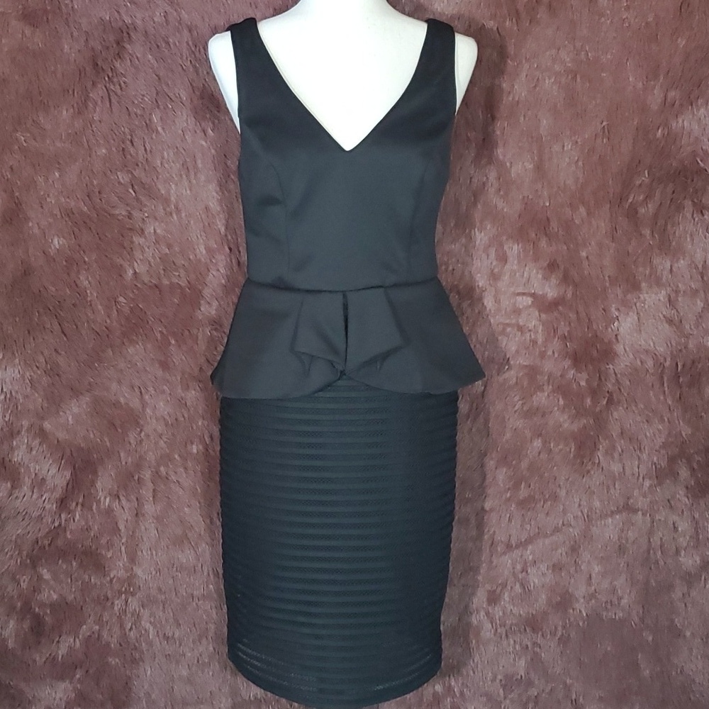 Bissou Bissou Peplum Sleeveless V Neck Dress